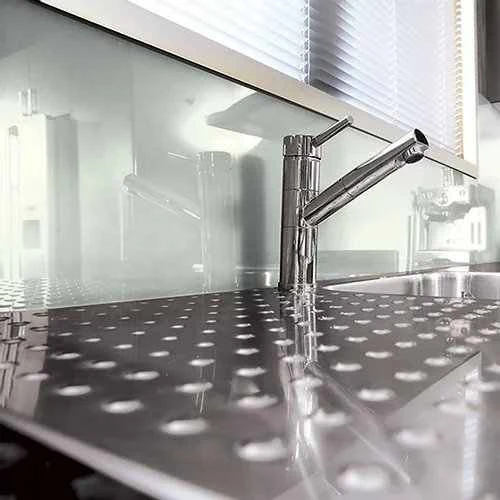 Lustrolite Glacier Kitchen Panel / Splash Backs 1 Lustrolite Glacier Kitchen Panel / Splash Backs