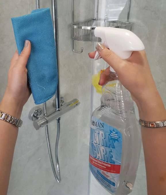 Roman Ultra Care Shower Glass Cleaner Protector Spray 2 Roman Ultra Care Shower Glass Cleaner Protector Spray - Image 2